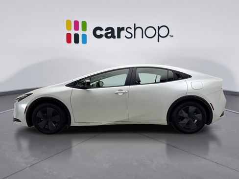 Used 2024 Toyota Prius Prime image 2