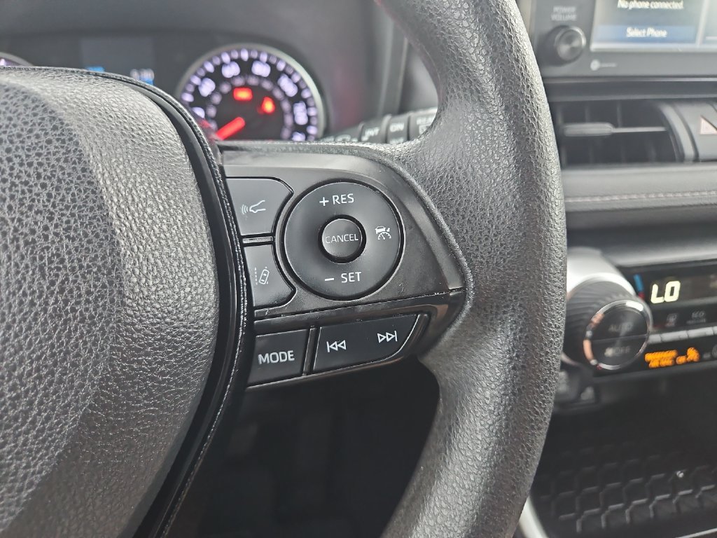 Certified 2021 Toyota RAV4 XLE w/ Convenience Package FWD image 22