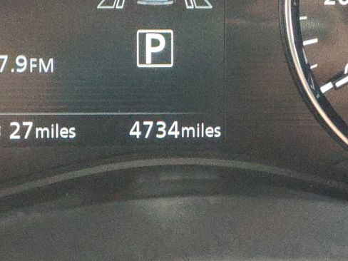 Used 2024 Nissan Kicks SR w/ SR Premium Package image 2