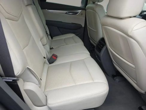 Used 2019 Cadillac XT5 Luxury AWD/4WD image 11