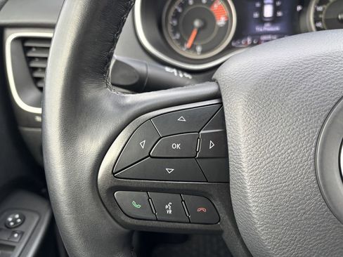 Used 2021 Jeep Cherokee Trailhawk w/ Technology Group AWD/4WD image 15