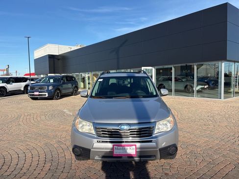 Used 2009 Subaru Forester 2.5X w/ Popular Equipment Group 4B image 2