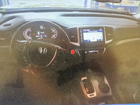 Used 2017 Honda Pilot EX-L image 6
