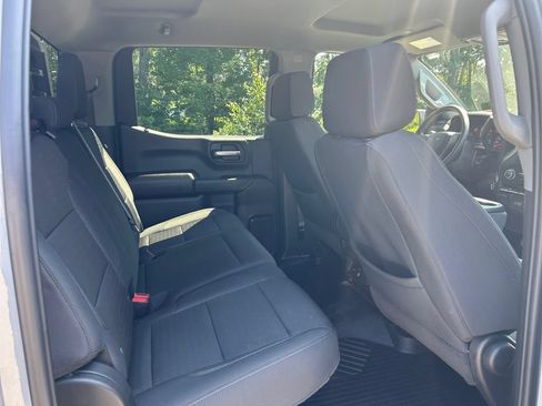 Used 2024 Chevrolet Silverado 1500 Custom Trail Boss w/ LPO, Dark Essentials Package AWD/4WD image 17