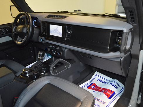 Used 2023 Ford Bronco Big Bend w/ Sasquatch Package AWD/4WD image 10