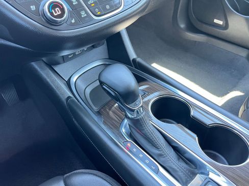 Used 2024 Chevrolet Malibu LT image 41