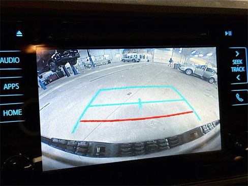 Used 2019 Toyota Tacoma TRD Off-Road image 15