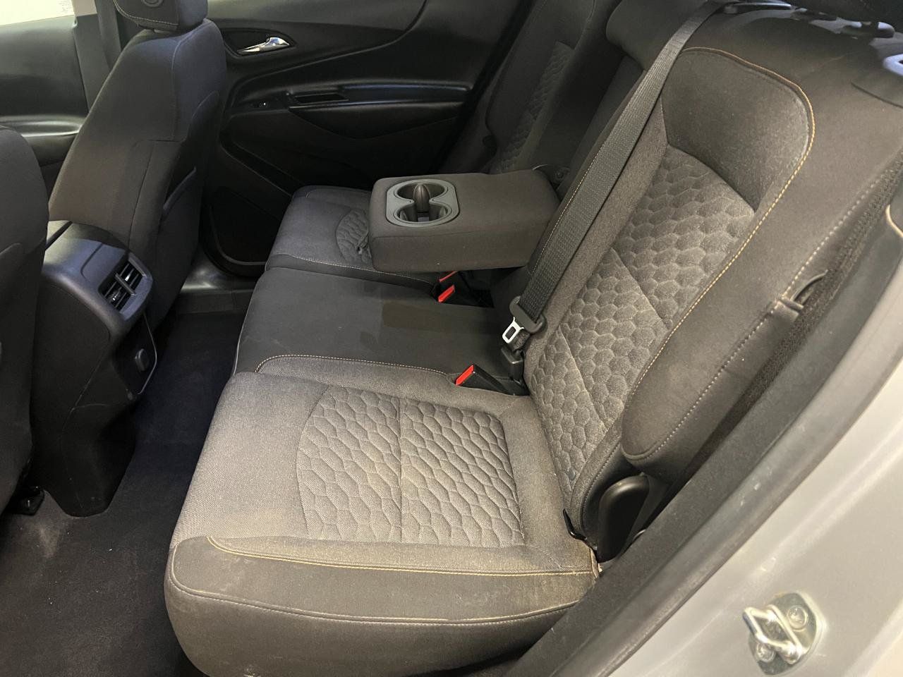 Used 2018 Chevrolet Equinox LT FWD image 25