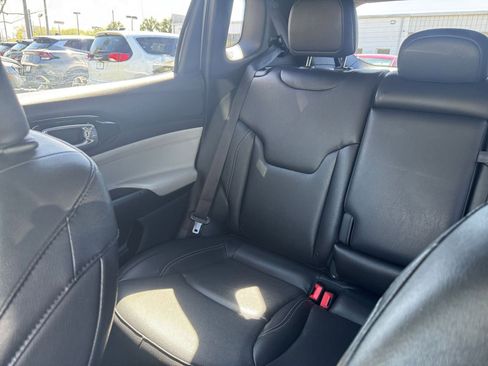 Used 2025 Jeep Compass Limited AWD/4WD image 34