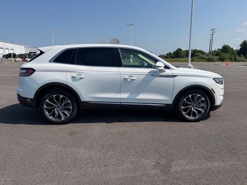 Used 2023 Lincoln Nautilus Reserve AWD/4WD image 4