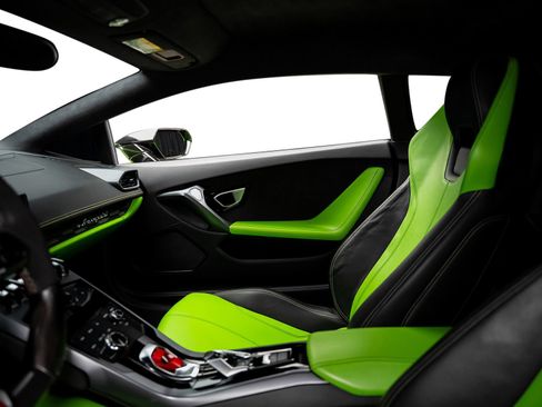 Used 2015 Lamborghini Huracan LP 610-4 AWD/4WD image 55