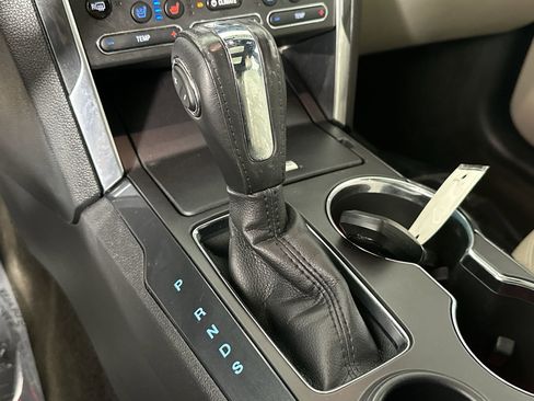 Used 2018 Ford Explorer Limited image 24