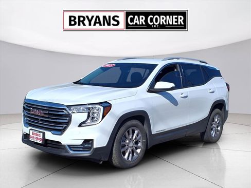Used 2023 GMC Terrain SLT w/ Tech Package image 1