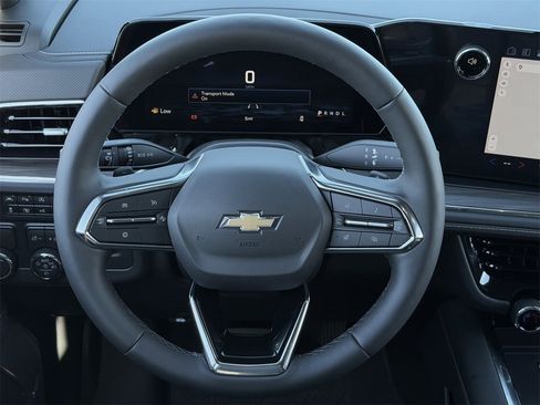 New 2026 Chevrolet Suburban Premier image 12