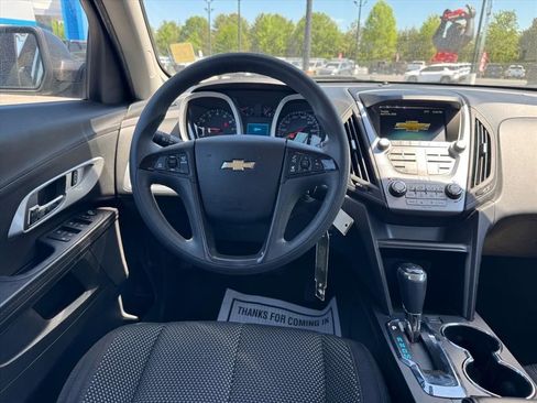 Used 2017 Chevrolet Equinox LS image 12
