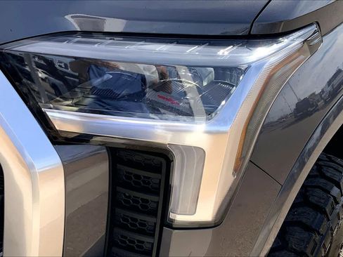 Used 2024 Toyota Tundra Limited image 27