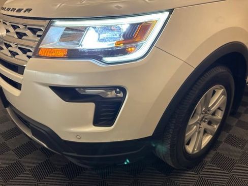Used 2019 Ford Explorer XLT w/ Equipment Group 201A AWD/4WD image 9