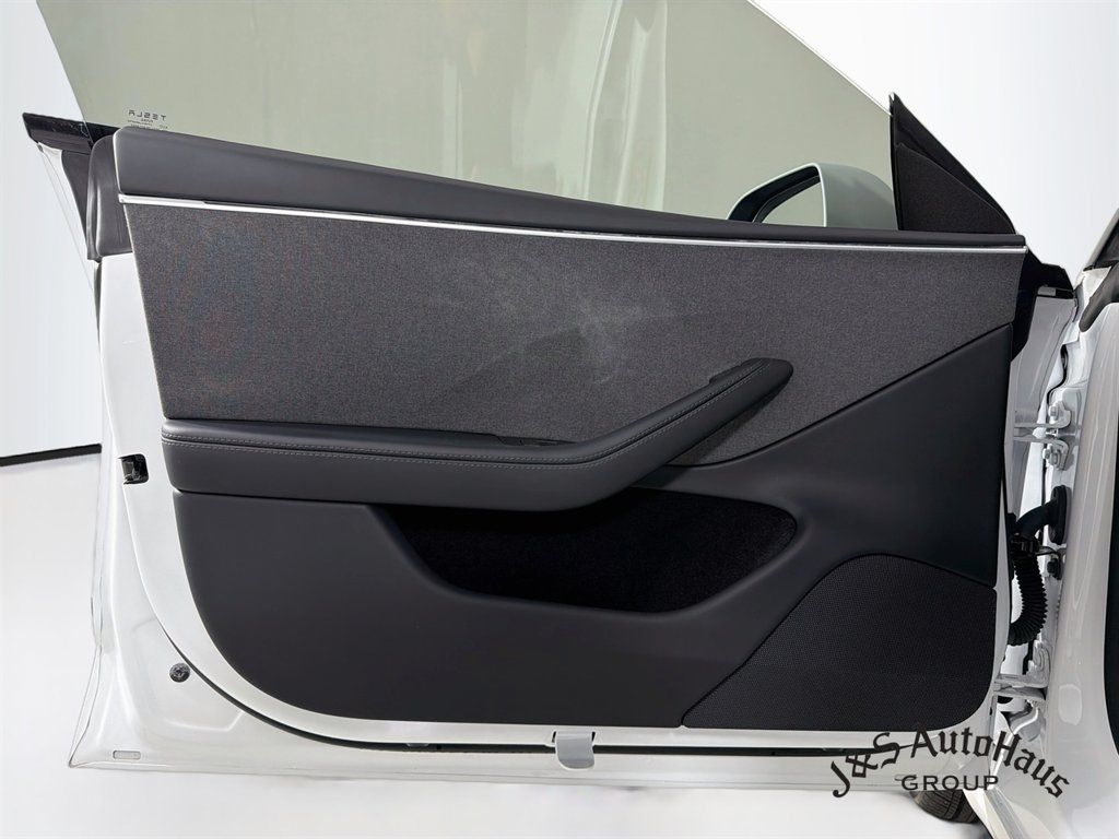 Used 2024 Tesla Model 3 Long Range RWD image 23