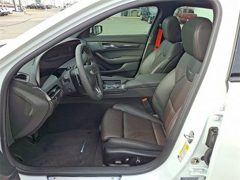 New 2026 Cadillac CT5 V image 8