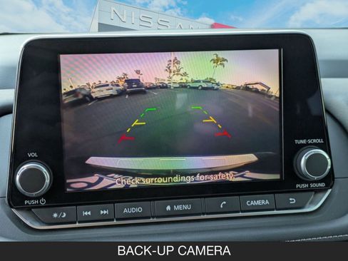 Certified 2025 Nissan Rogue SV image 18