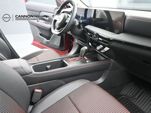 New 2026 Nissan Kicks SR FWD image 20
