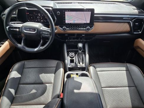 Used 2024 GMC Canyon AT4 w/ AT4 Premium Package AWD/4WD image 18