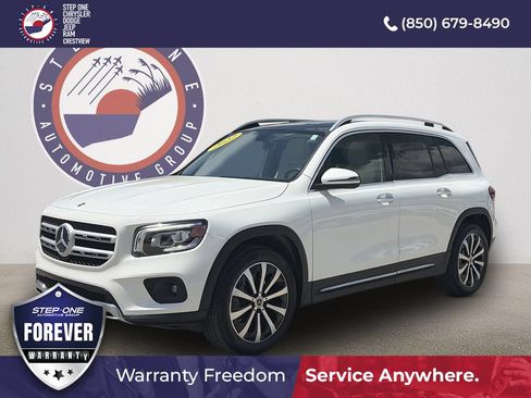 Used 2022 Mercedes-Benz GLB 250 image 1