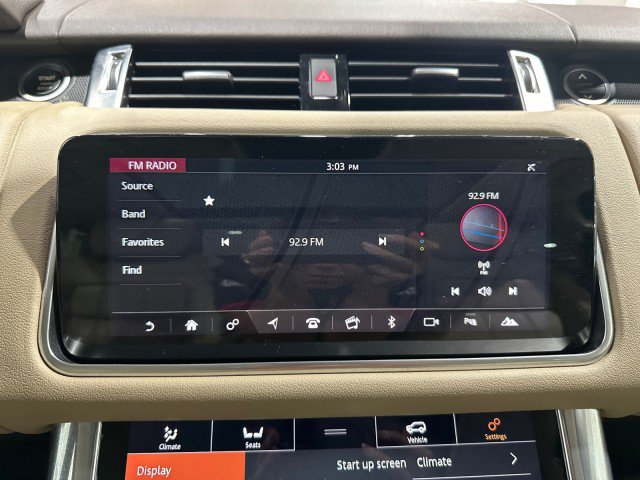 Used 2018 Land Rover Range Rover Sport HSE AWD/4WD image 70