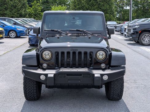 Used 2016 Jeep Wrangler Unlimited Sahara AWD/4WD image 8