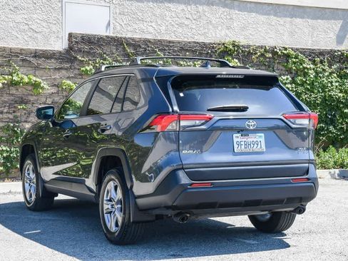 Used 2023 Toyota RAV4 XLE w/ Convenience Package FWD image 9