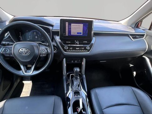Certified 2023 Toyota Corolla Cross XLE FWD image 16
