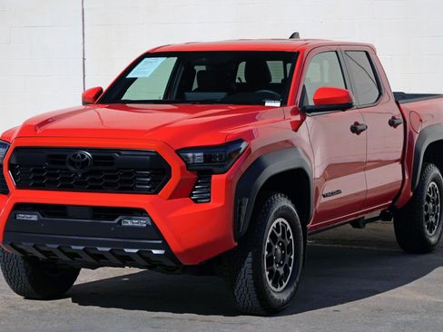 Used 2024 Toyota Tacoma TRD Off-Road w/ TRD Off Road Premium Package AWD/4WD image 50