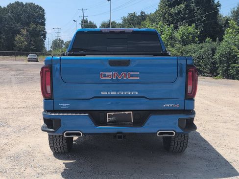 Used 2023 GMC Sierra 1500 AT4 w/ AT4 Premium Package AWD/4WD image 5