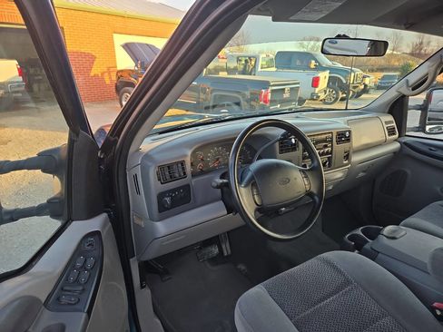 Used 2001 Ford F250 XLT image 7