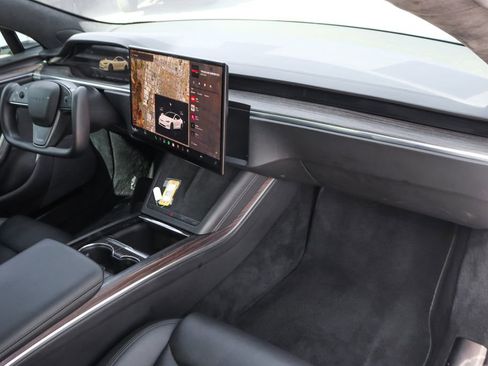 Used 2022 Tesla Model S AWD/4WD image 40