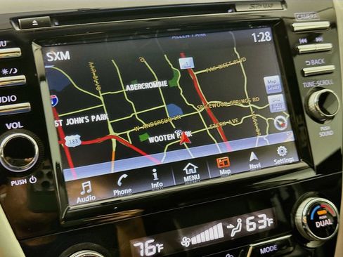 Used 2017 Nissan Murano SL w/ SL Technology Package FWD image 17