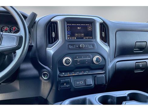 Used 2024 GMC Sierra 2500 Pro AWD/4WD image 9