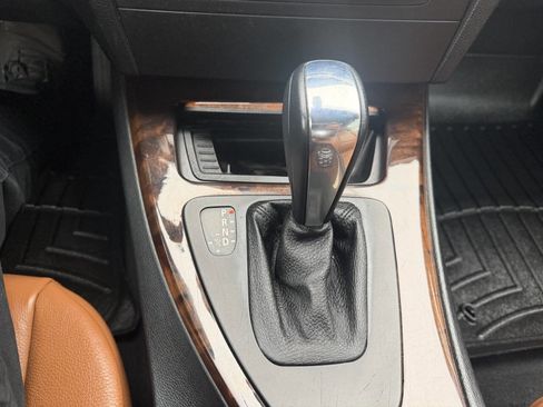 Used 2013 BMW 328i Convertible image 30