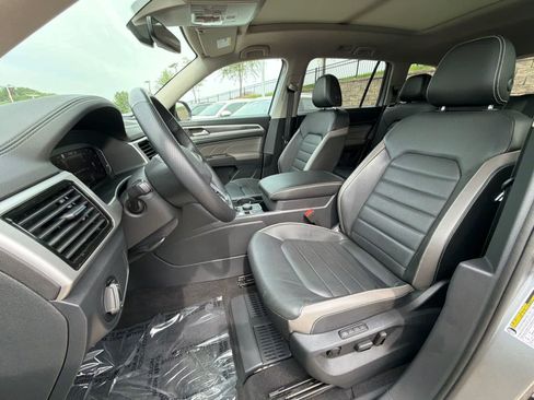 Used 2023 Volkswagen Atlas SEL Premium AWD/4WD image 11