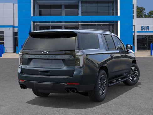 New 2026 Chevrolet Suburban Z71 image 4