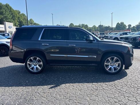 Used 2015 Cadillac Escalade Premium AWD/4WD image 9