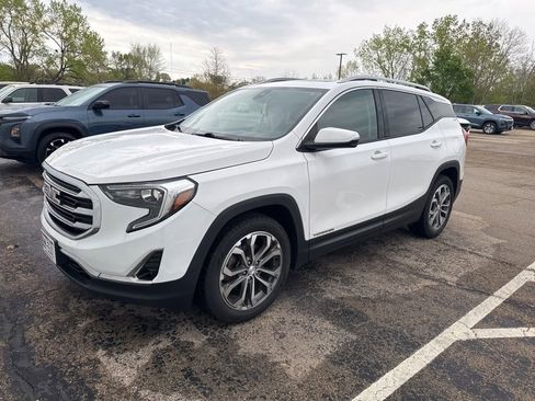 Used 2019 GMC Terrain SLT w/ GMC Pro Grade Package AWD/4WD image 2