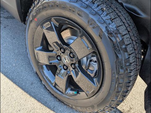 New 2026 Honda Ridgeline Black Edition image 16