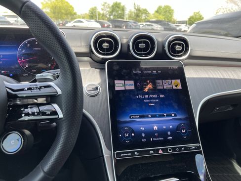 Used 2025 Mercedes-Benz C 43 AMG 4MATIC Sedan image 32