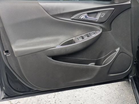 Used 2018 Chevrolet Malibu LT FWD image 11