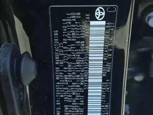 Certified 2025 Toyota Corolla LE FWD image 15