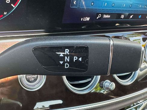 Certified 2022 Mercedes-Benz E 350 4MATIC Sedan image 22