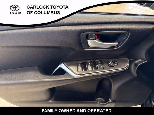 Used 2017 Toyota Camry SE FWD image 12
