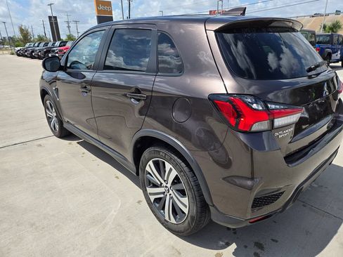 Used 2024 Mitsubishi Outlander Sport SE AWD/4WD image 5