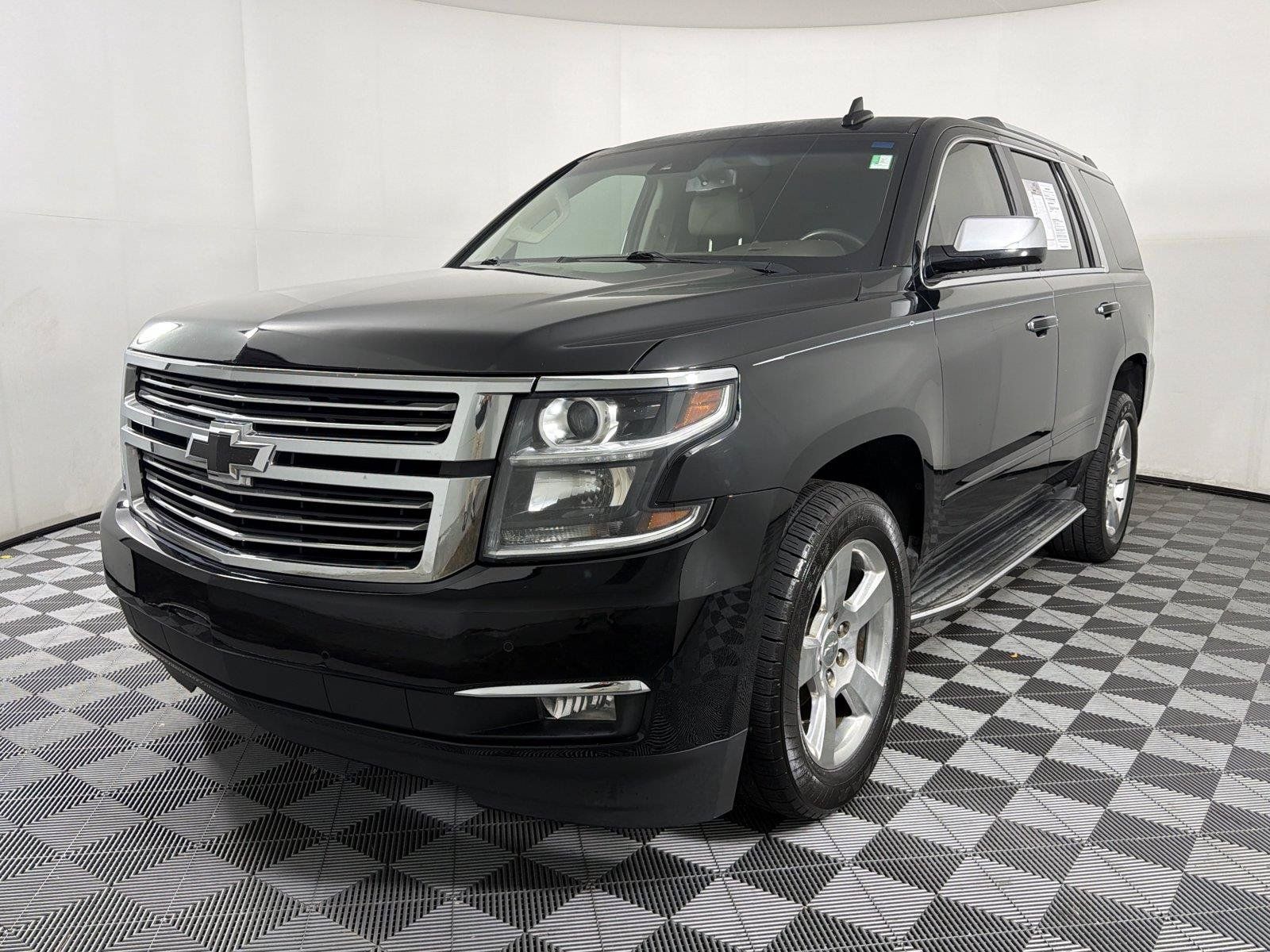 Used 2015 Chevrolet Tahoe LTZ RWD image 3